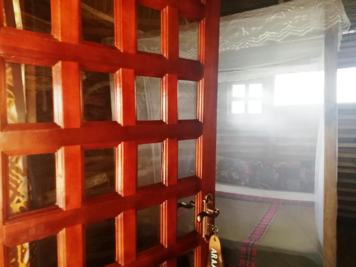 Murchison Backpackers Masindi Екстериор снимка
