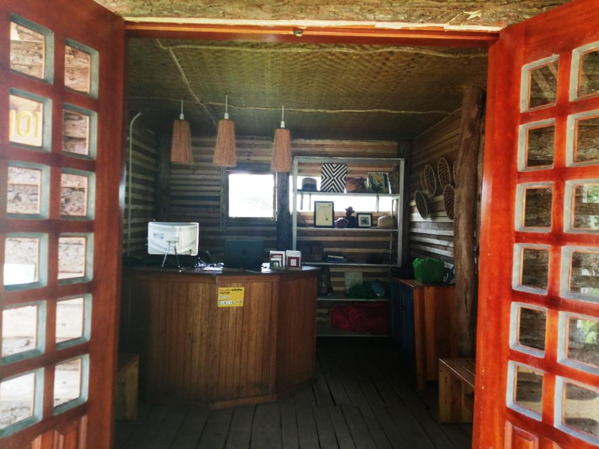 Murchison Backpackers Masindi Екстериор снимка