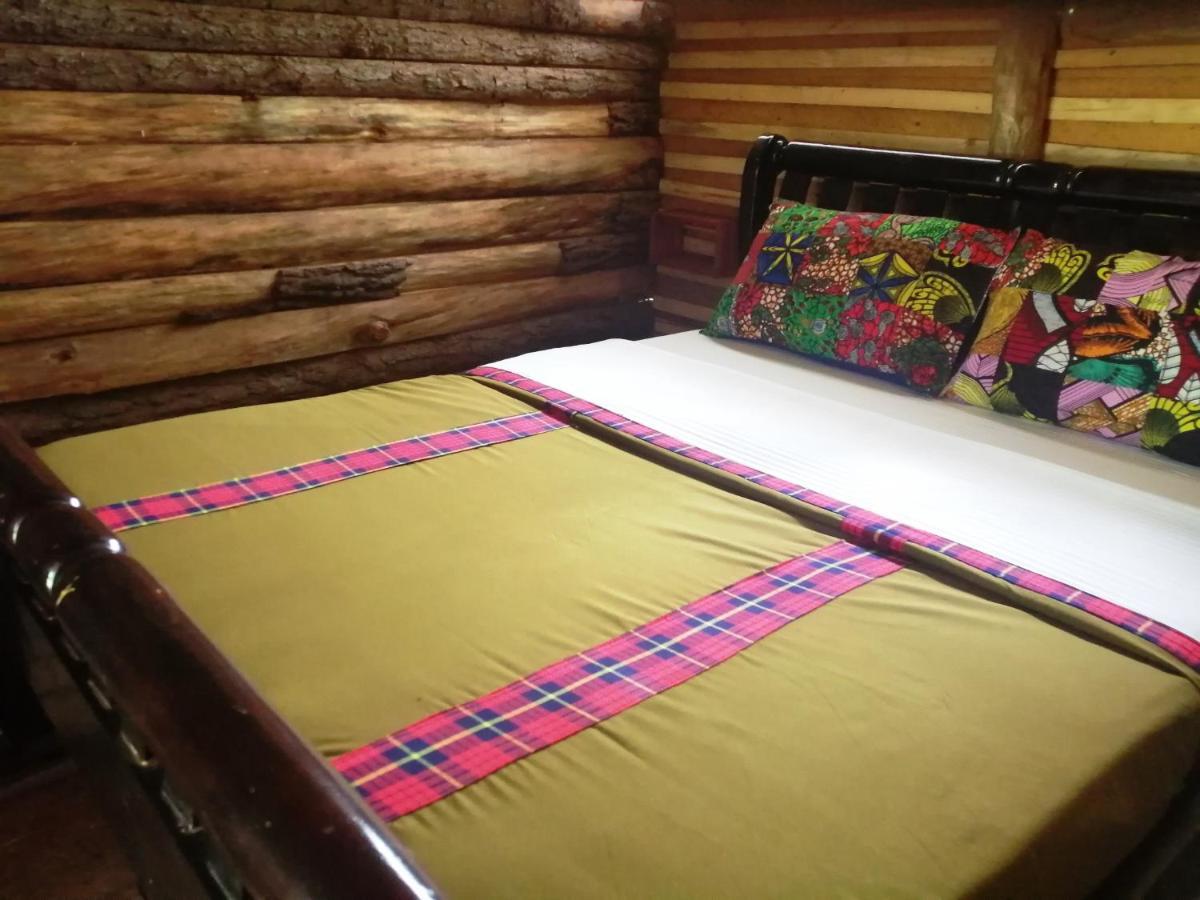 Murchison Backpackers Masindi Екстериор снимка